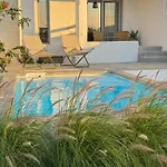 Lägenhet The Nine Graces- Chloe, Charming Naxos With Pool & Garden Kastrákion