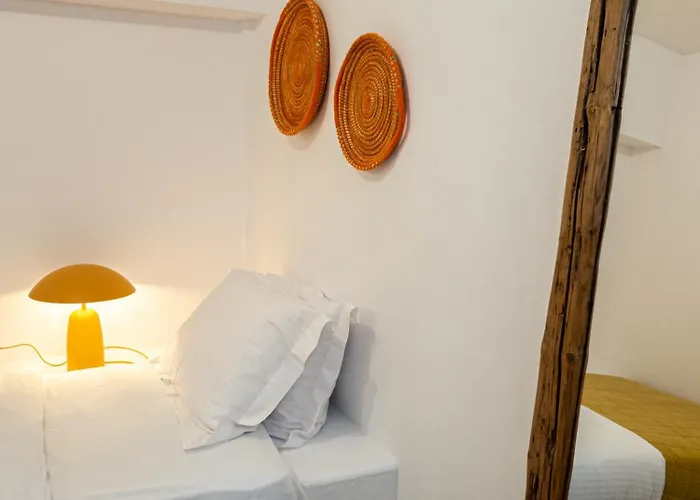 The Nine Graces- Chloe, Charming Naxos With Pool & Garden Apartment Kastrákion
