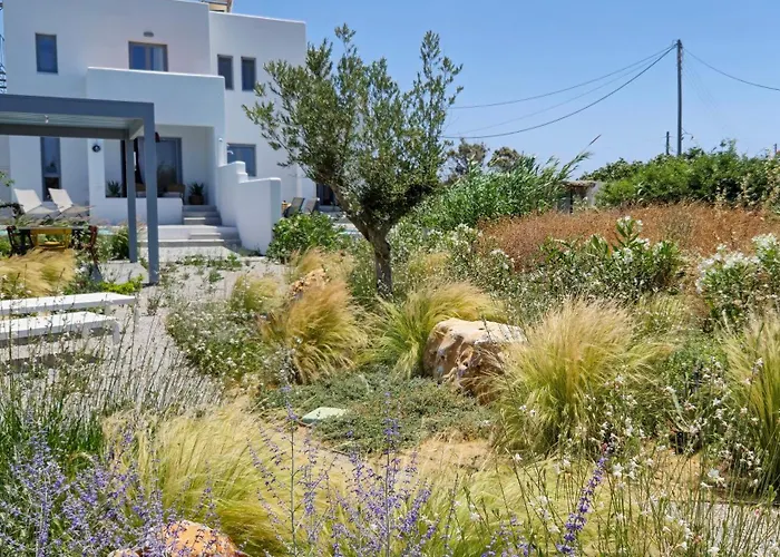 The Nine Graces- Chloe, Charming Naxos With Pool & Garden Apartment Kastrákion